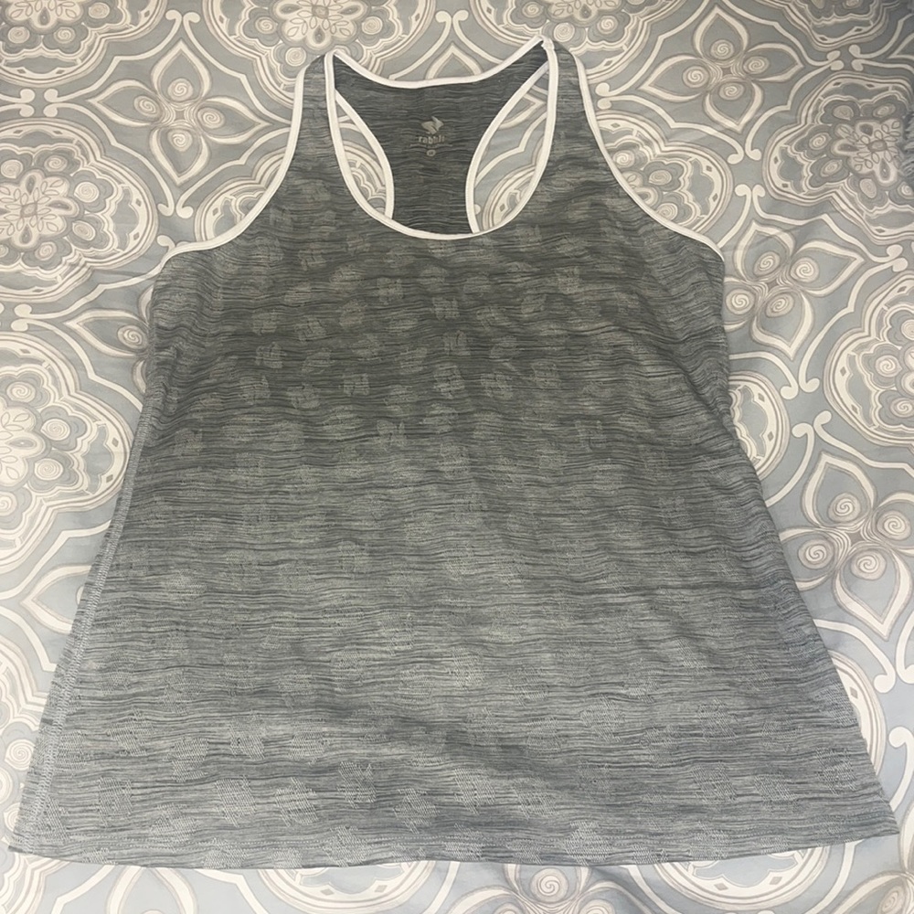 Run in Rabbit Grey/white running tank